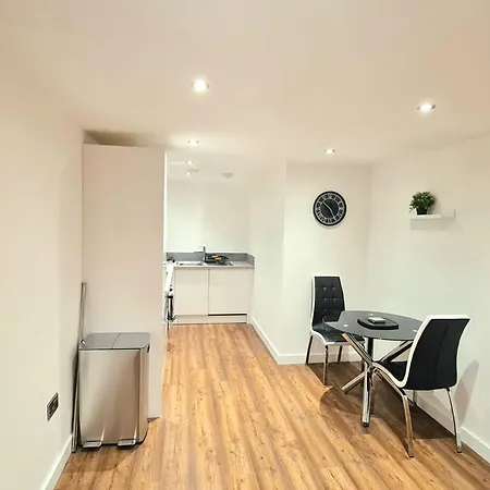 Pearlproperty Manchester Exterior photo